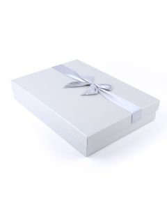 Darčeková krabica, 35 x 25 x 6 cm, strieborná