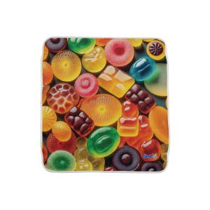 Detský uterák na výtvarnú výchovu „AI – cukríky“, 30 x 30 cm